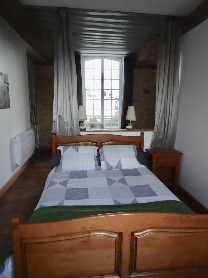 Bed and Breakfast Manoir De La Grand'Cour Soulgé-sur-ouette Exterior foto