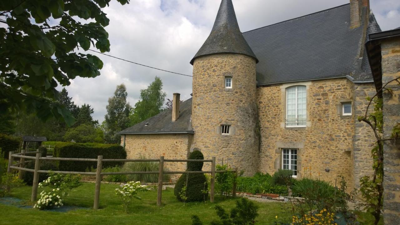 Bed and Breakfast Manoir De La Grand'Cour Soulgé-sur-ouette Exterior foto